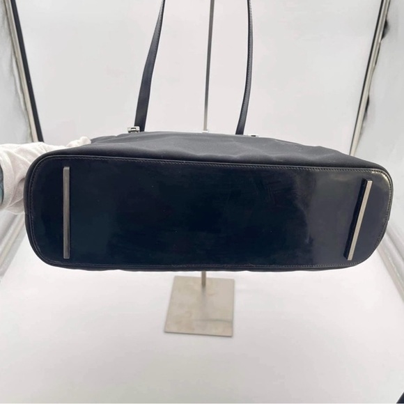 Vintage Gucci Nylon Shoulder Bag - Picture 13 of 16